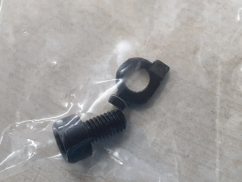 Shimano Einstellschraube Für FD-M770 1 Shimano Einstellschraube Für FD-M770